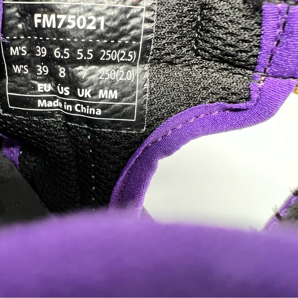 Flower Mountain Hiking Sandals - Picture 6 of 8